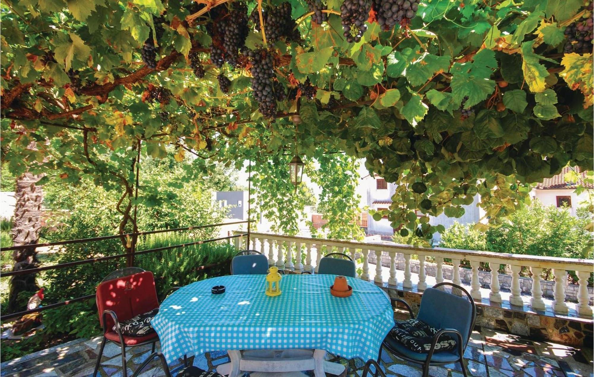Beautiful Apartment In Lovran With Wifi Exterior foto